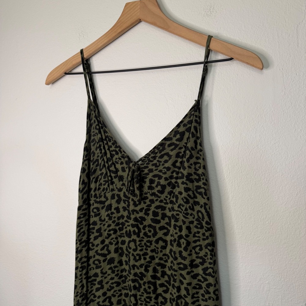Hollister - Green Animal Print Midi Slip Skirt with Slit Size Medium Grunge Goth - Picture 3 of 11